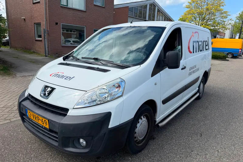 Peugeot Expert (2011)