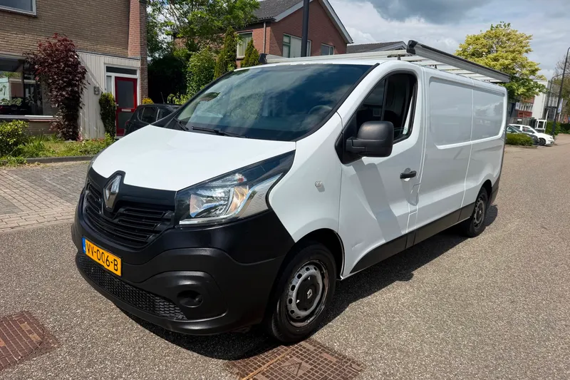 Renault Trafic (2016)