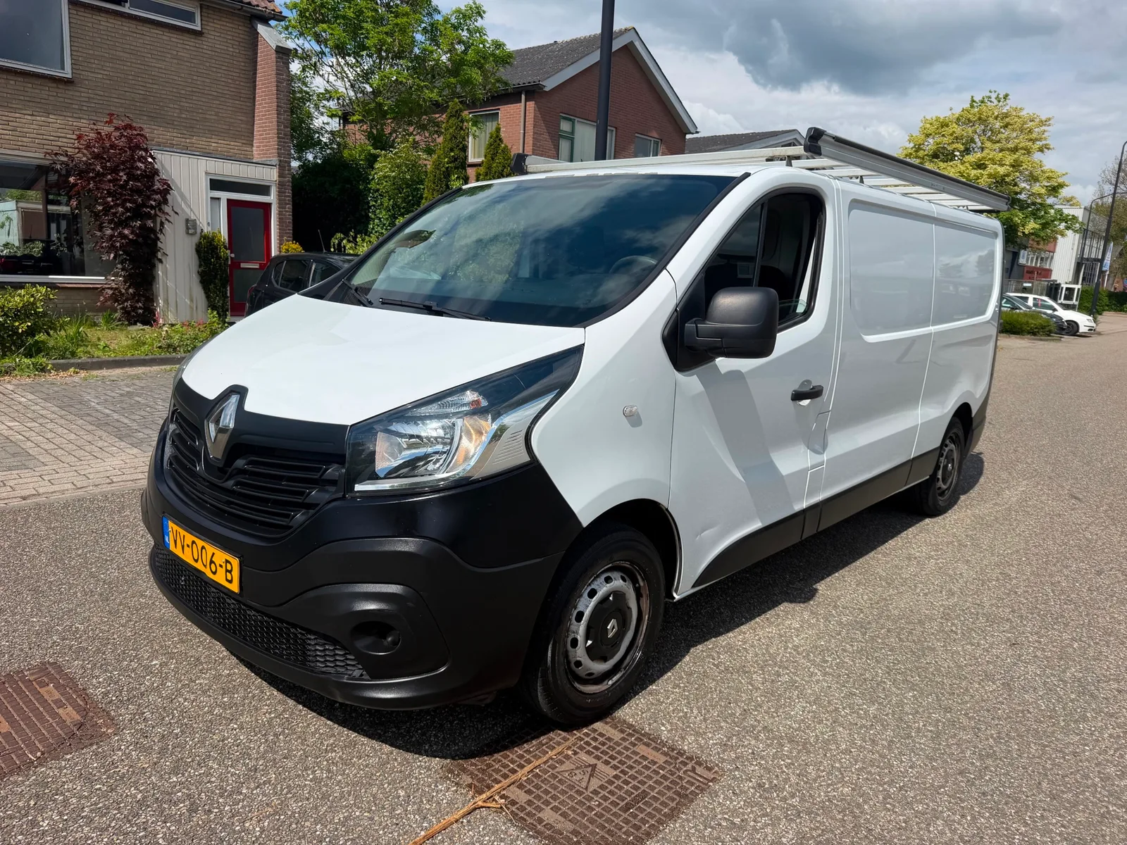 Renault Trafic (2016) — foto 1