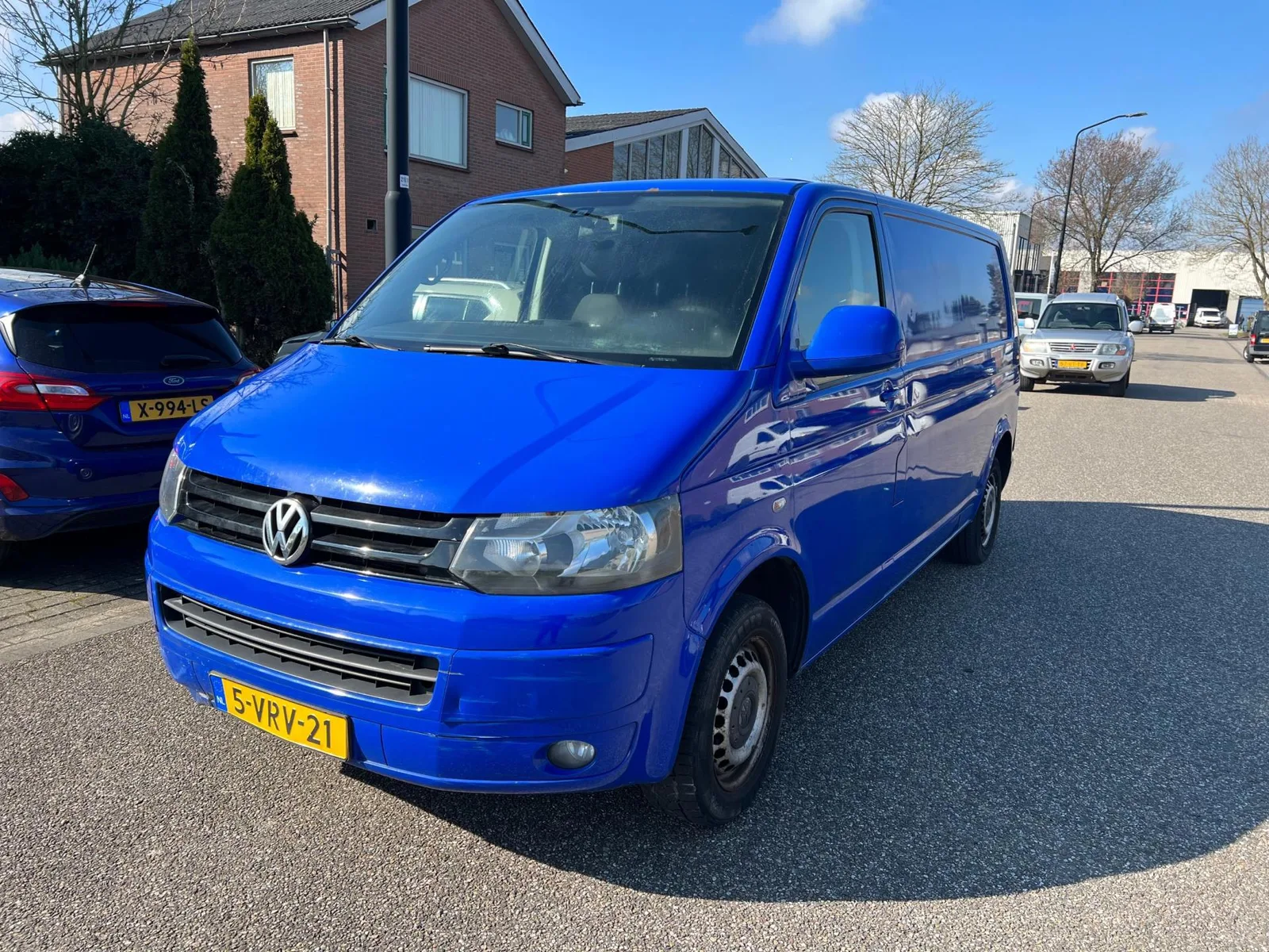 Volkswagen Transporter (2011) — foto 1