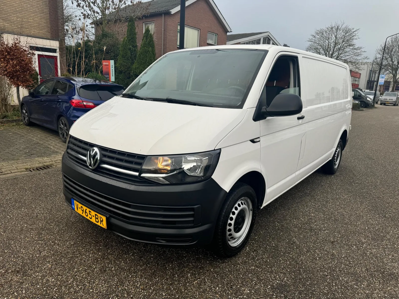 Volkswagen Transporter (2017) — foto 1