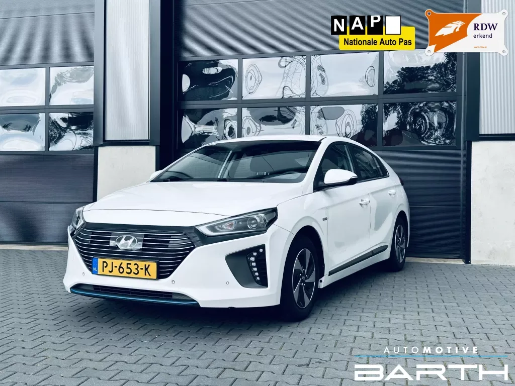 Hyundai Ioniq (2017) — foto 1