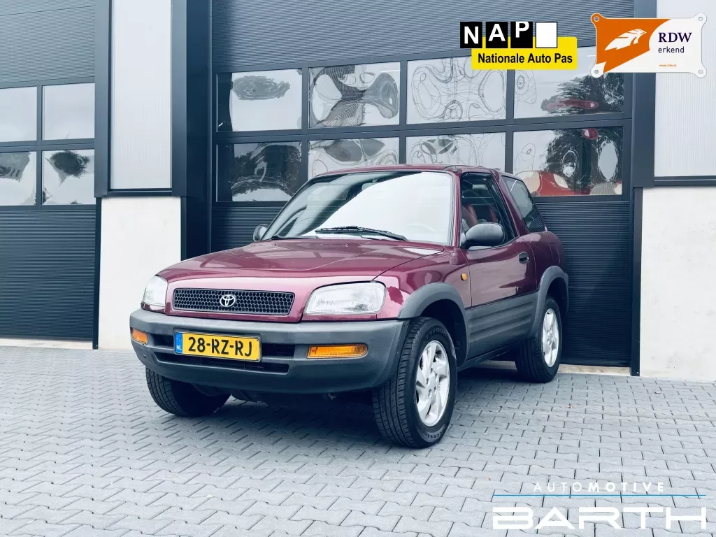 Toyota RAV4 (1997) — foto 1