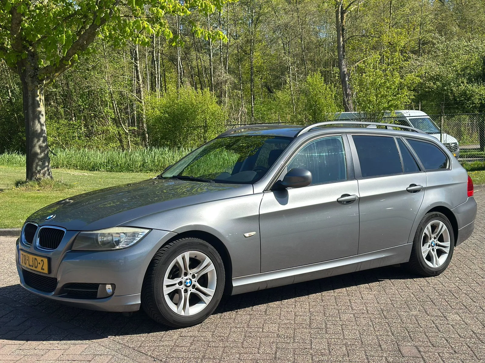 BMW 3-Serie (2010) — foto 1