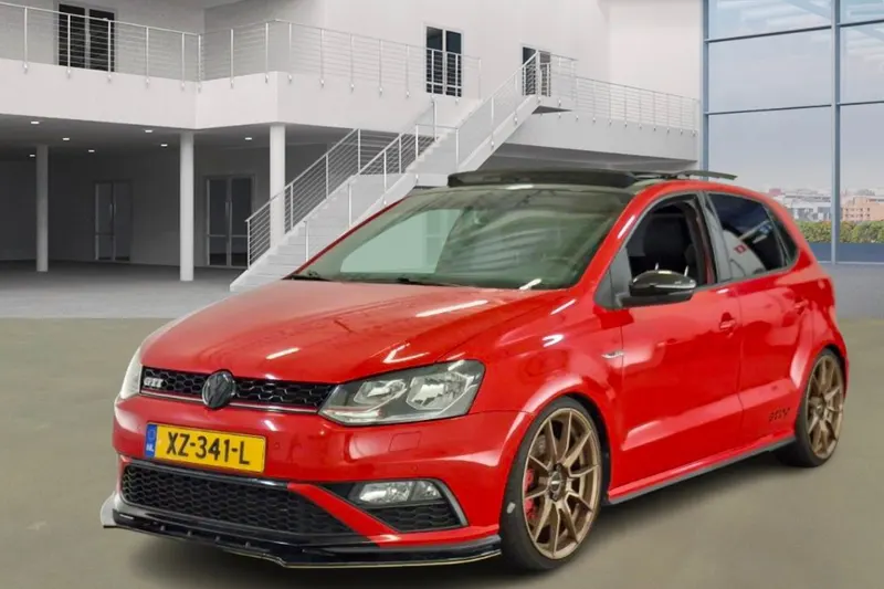Volkswagen Polo (2015)
