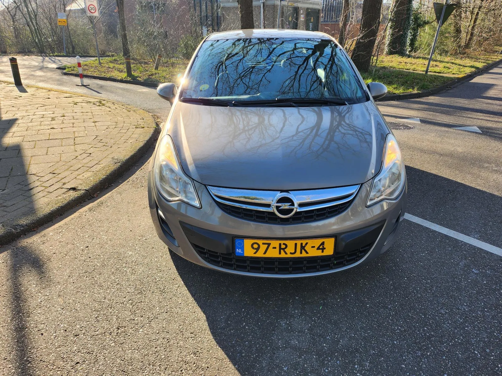 Opel Corsa (2011) — foto 1