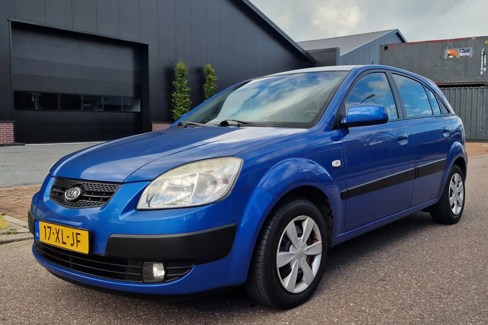 Kia Rio (2007) — foto 1