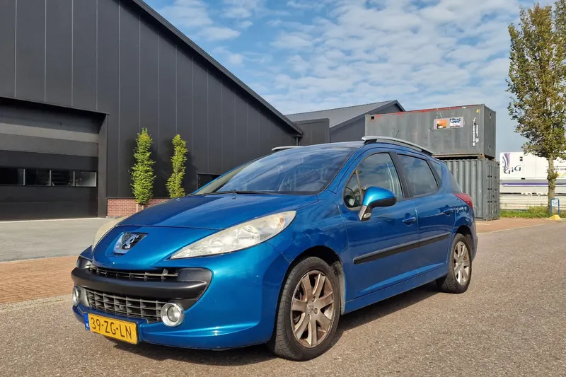 Peugeot 207 (2008)
