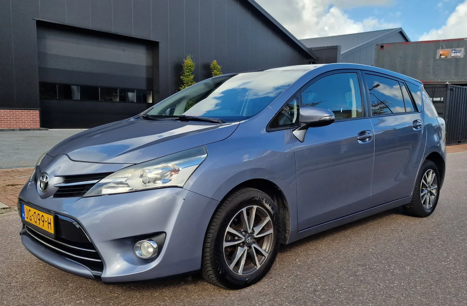 Toyota Verso (2013) — foto 1