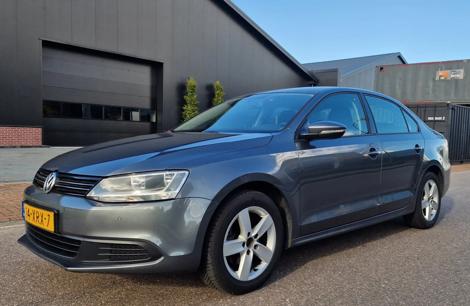 Volkswagen Jetta (2011) — foto 1