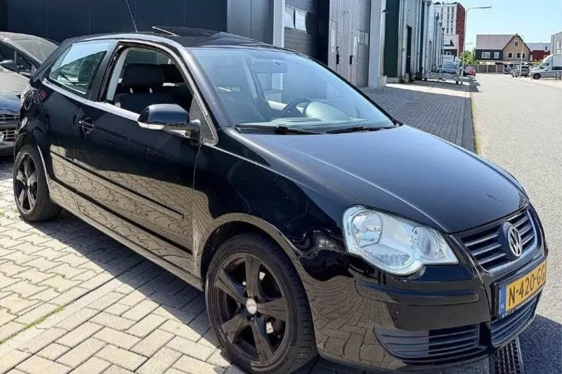 Volkswagen Polo (2005)