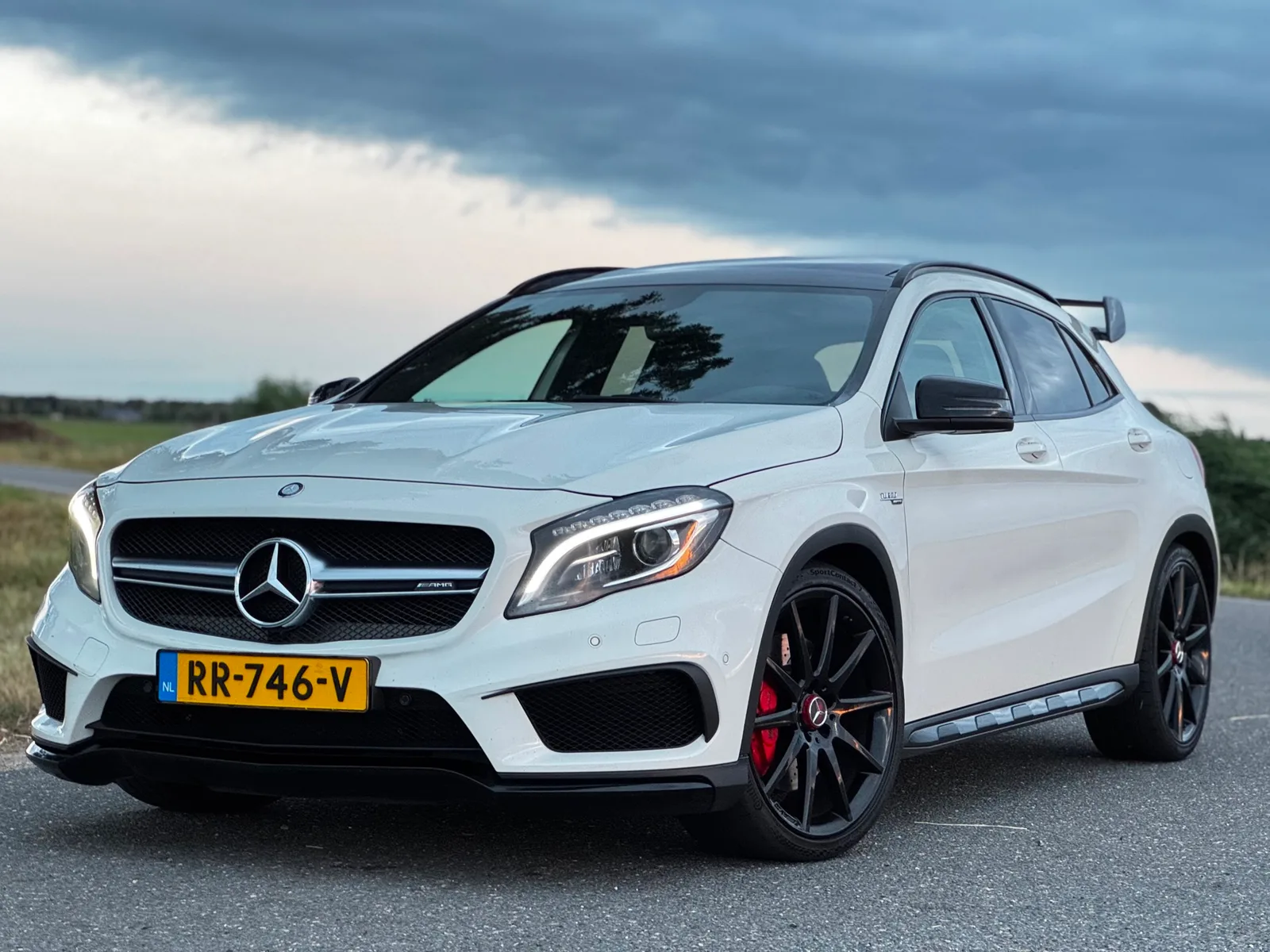 Mercedes-Benz GLA-Klasse (2015) — foto 1