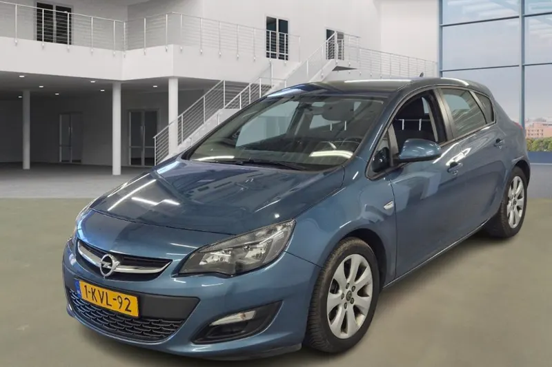 Opel Astra (2013)