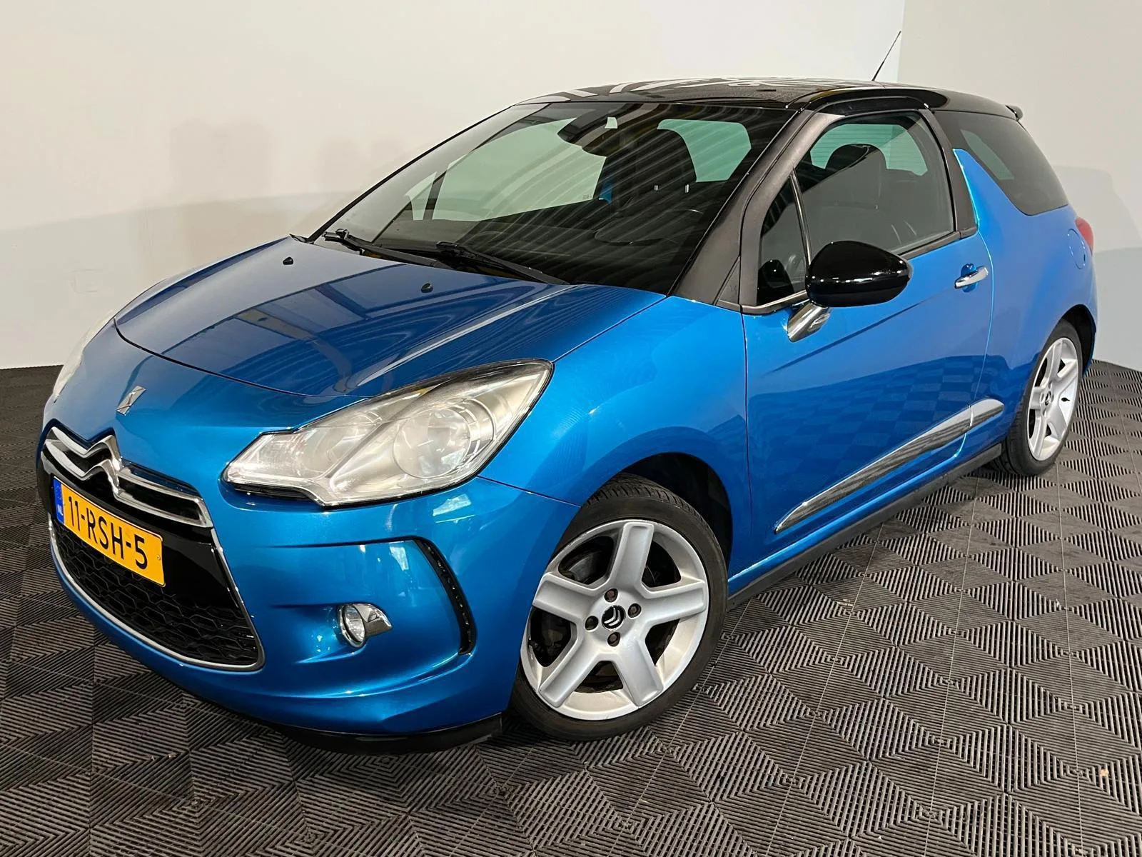 Citroën DS3 (2011) — foto 1