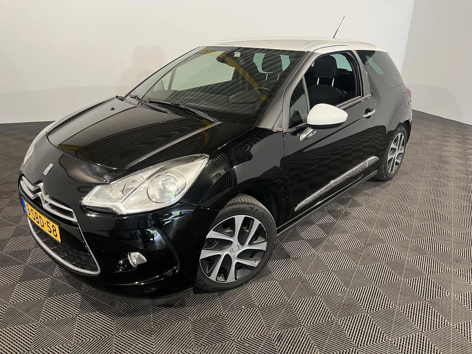 Citroën DS3 (2013) — foto 1