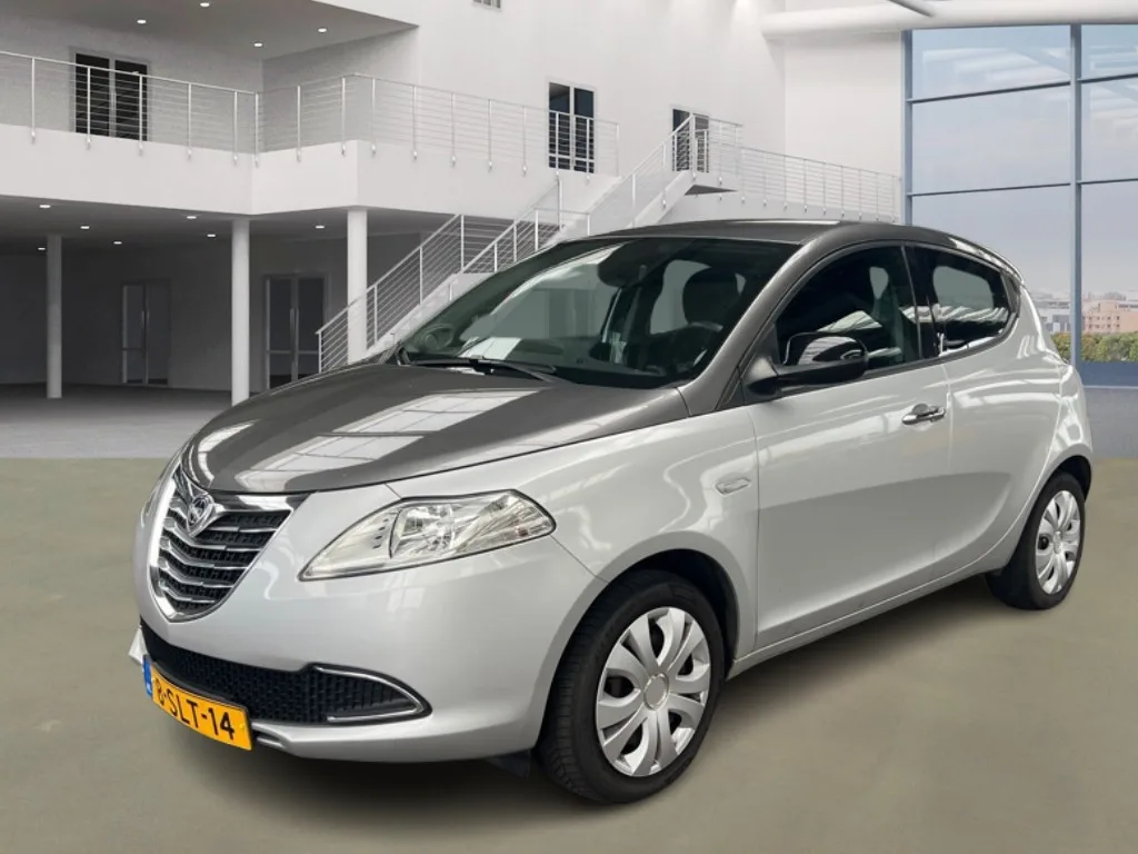 Lancia Ypsilon (2013) — foto 1