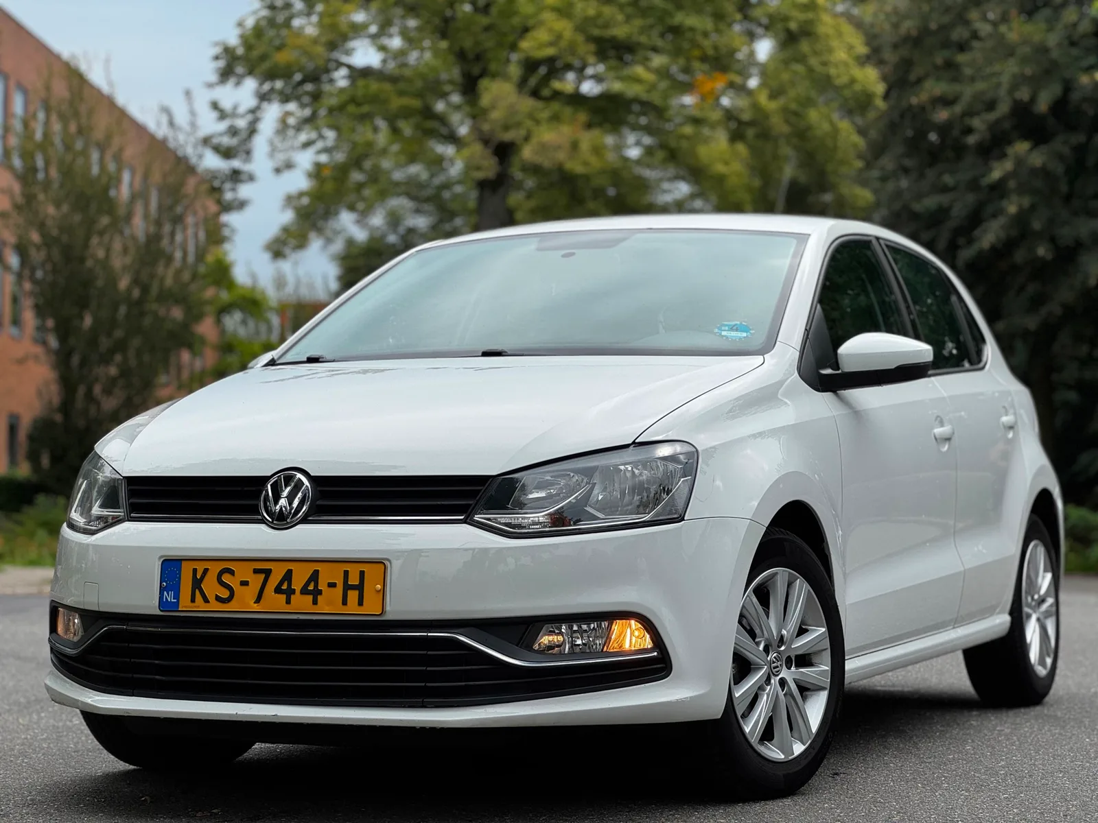 Volkswagen Polo (2016) — foto 1