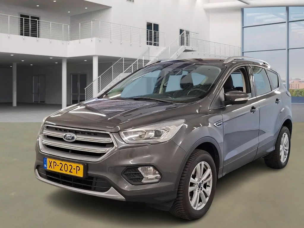 Ford Kuga (2019) — foto 1