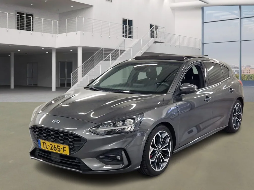 Ford Focus (2018) — foto 1
