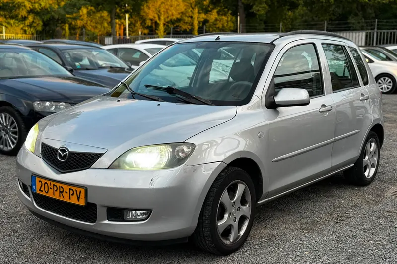 Mazda 2 (2004)