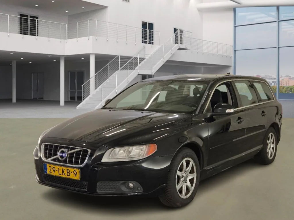Volvo V70 (2010) — foto 1