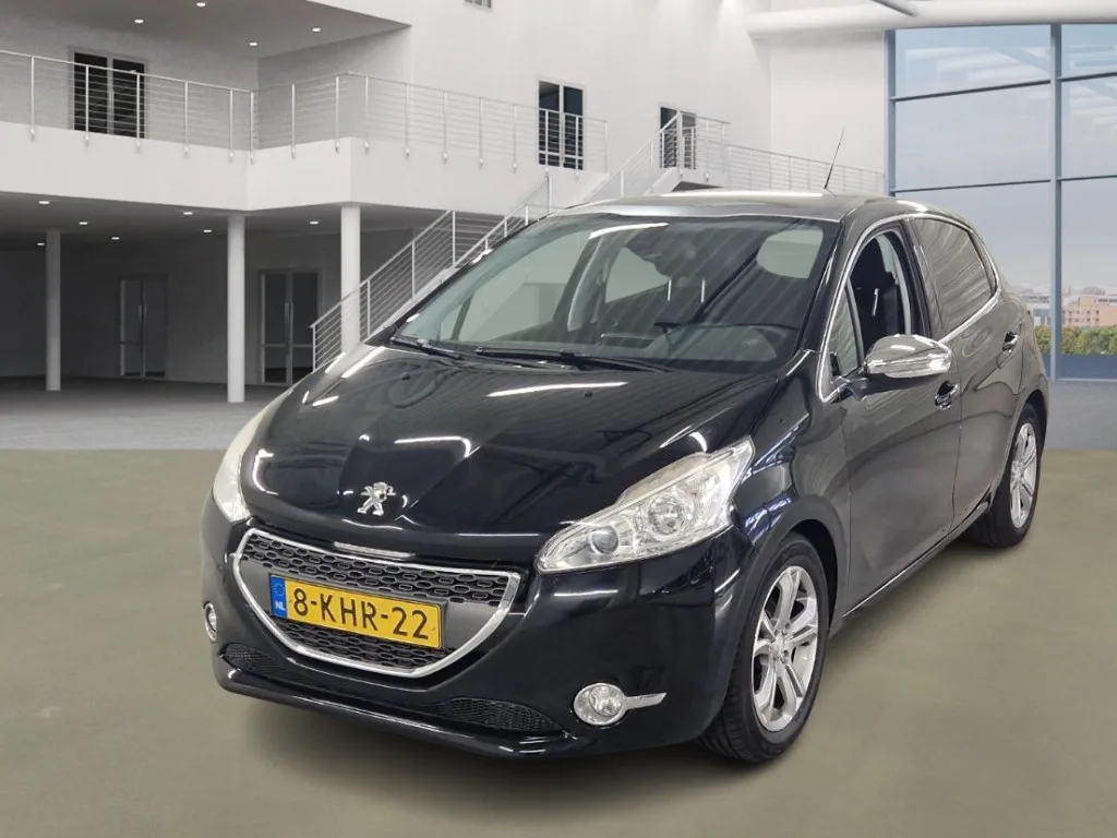 Peugeot 208 (2013) — foto 1