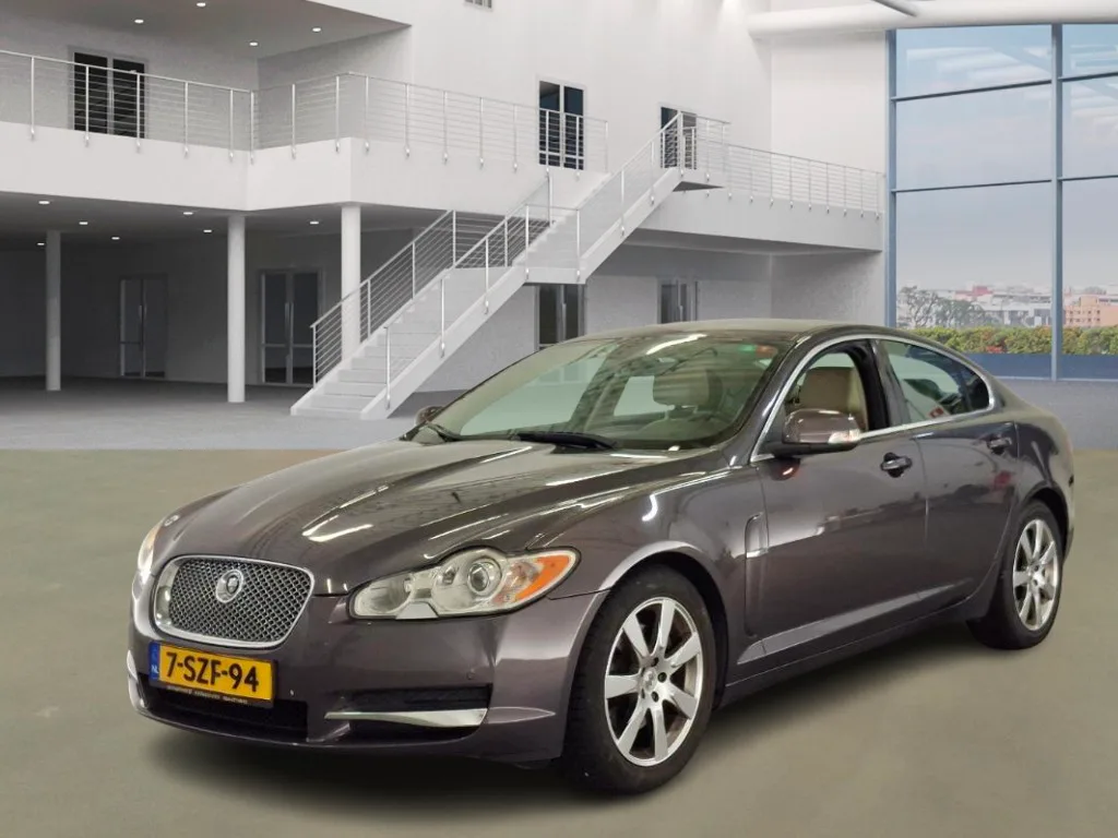 Jaguar XF (2008) — foto 1