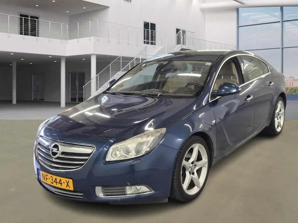 Opel Insignia (2010) — foto 1