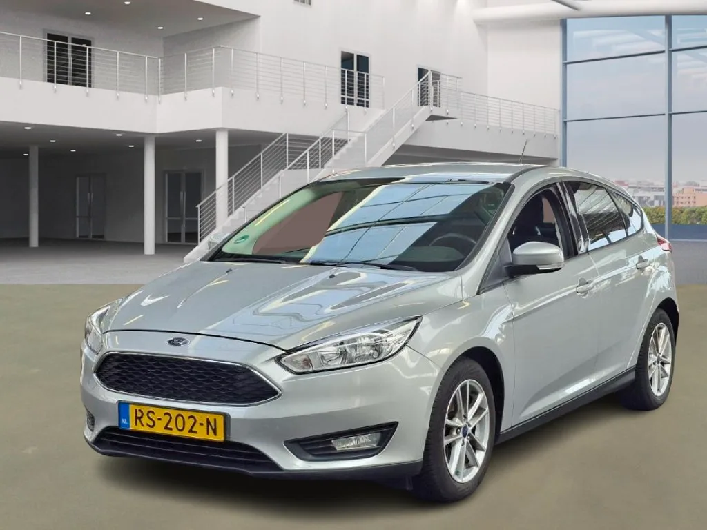 Ford Focus (2018) — foto 1