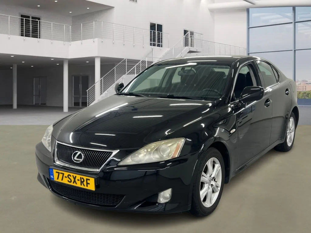 Lexus IS (2006) — foto 1
