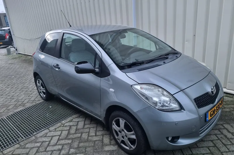 Toyota Yaris (0)