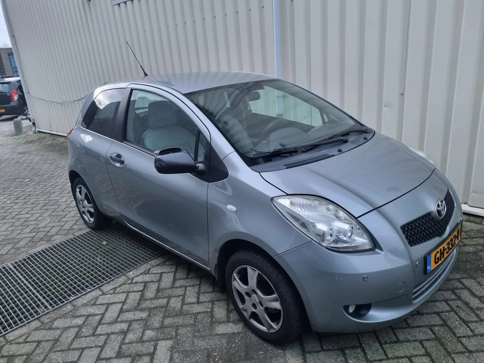 Toyota Yaris (0) — foto 1