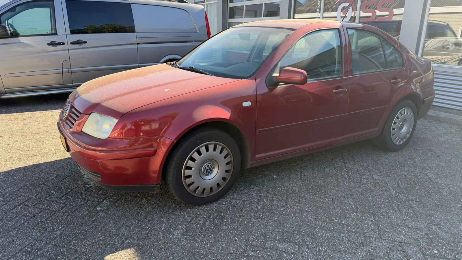 Volkswagen Bora (1999) — foto 1