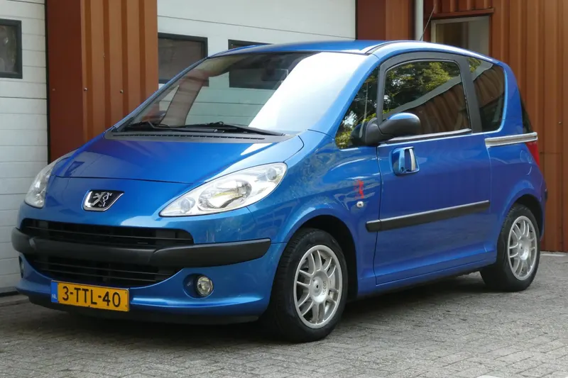 Peugeot 1007 (2006)