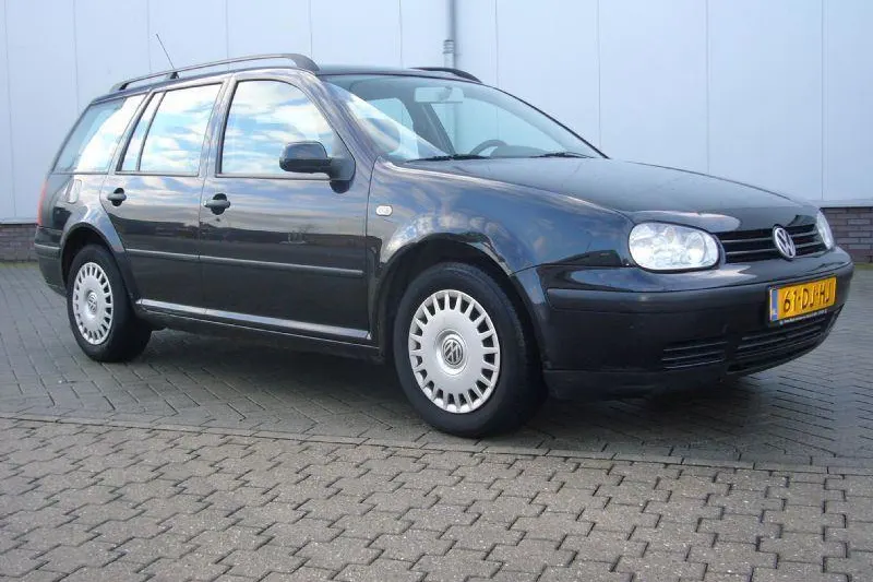 Volkswagen Golf (1999)