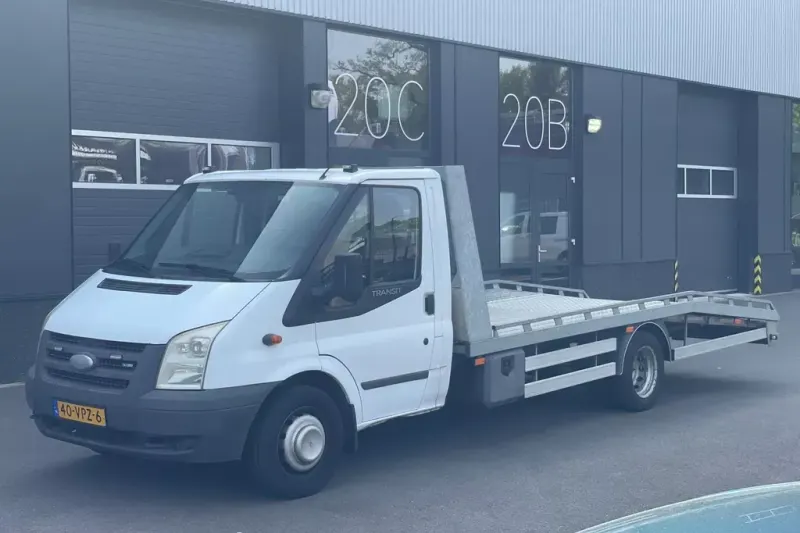 Ford Transit (2008)
