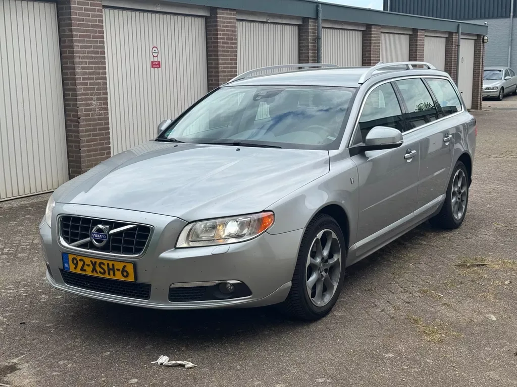Volvo V70 (2012) — foto 1