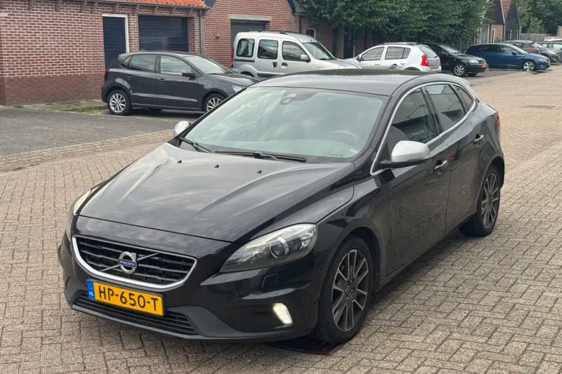 Volvo V40 (2015)