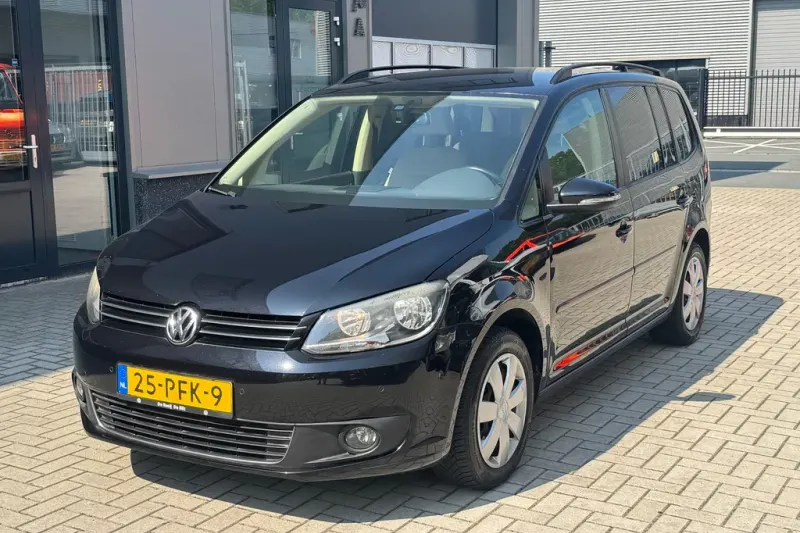 Volkswagen Touran (2011)
