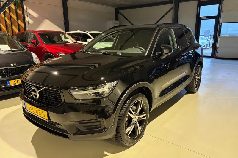Volvo XC40 (2022)