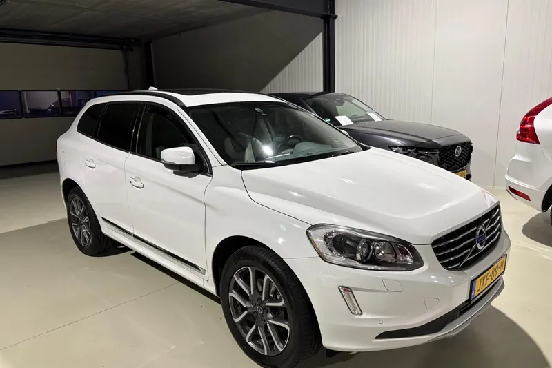 Volvo XC60 (2015)