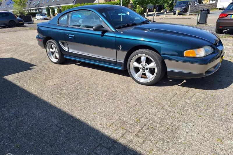 Ford Mustang (1995)