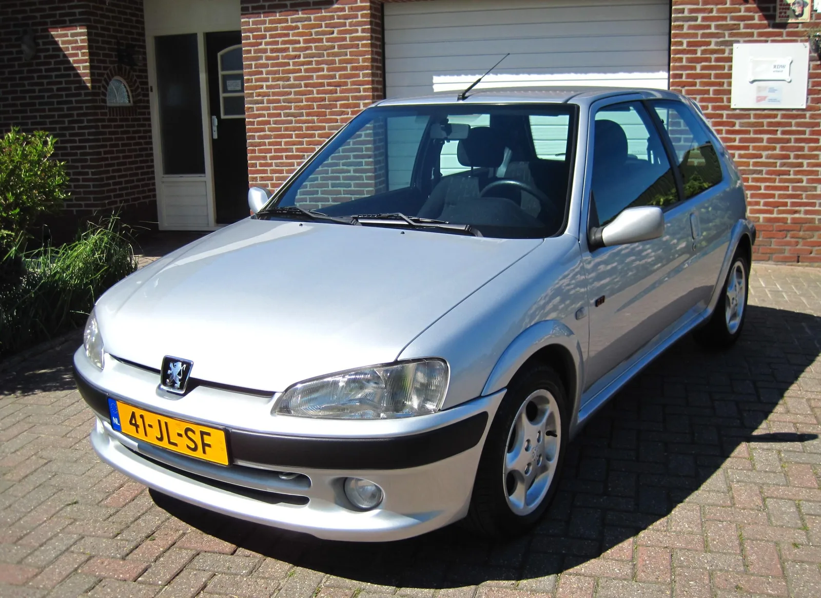 Peugeot 106 (2002) — foto 1