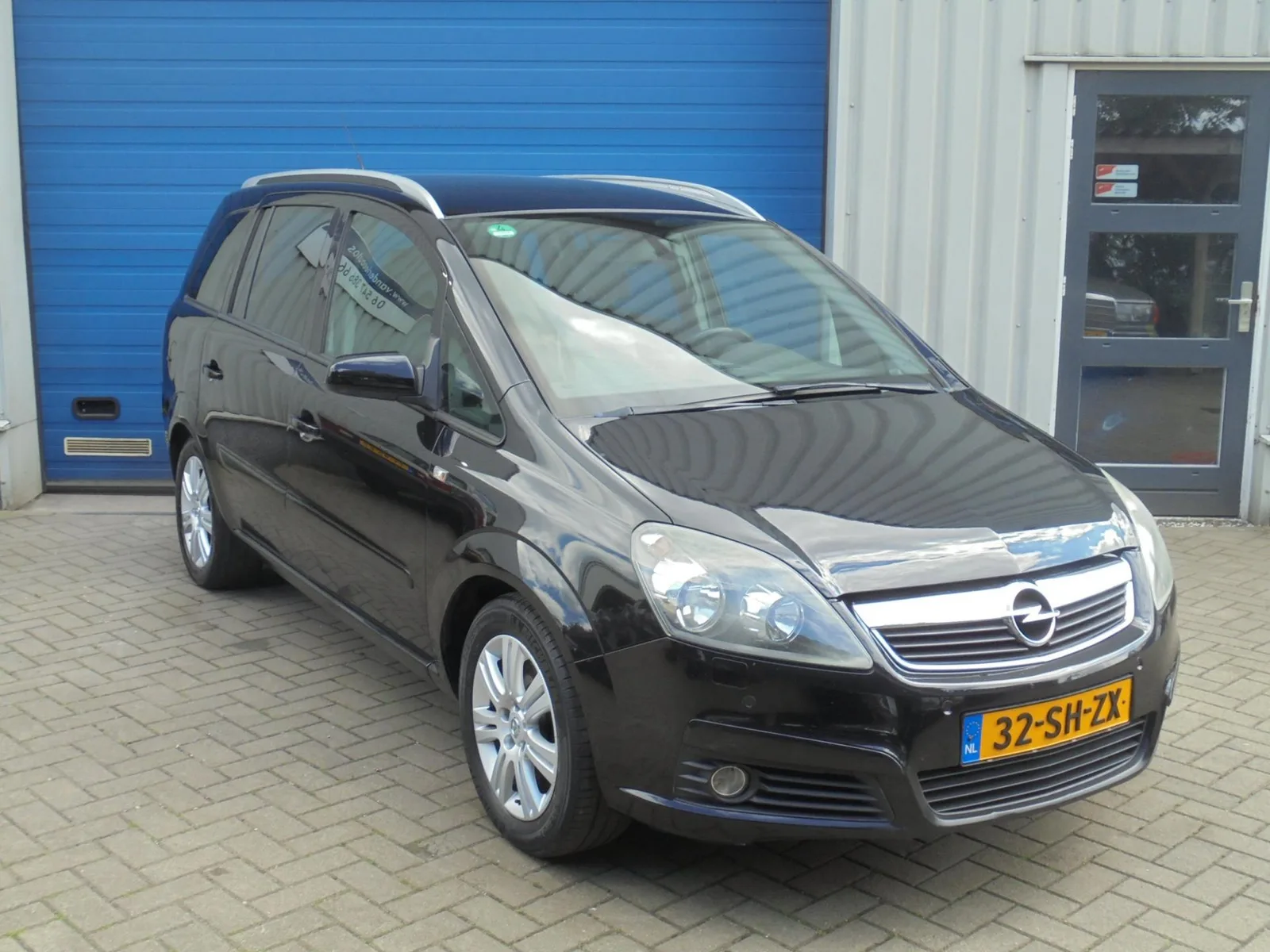 Opel Zafira (2006) — foto 1