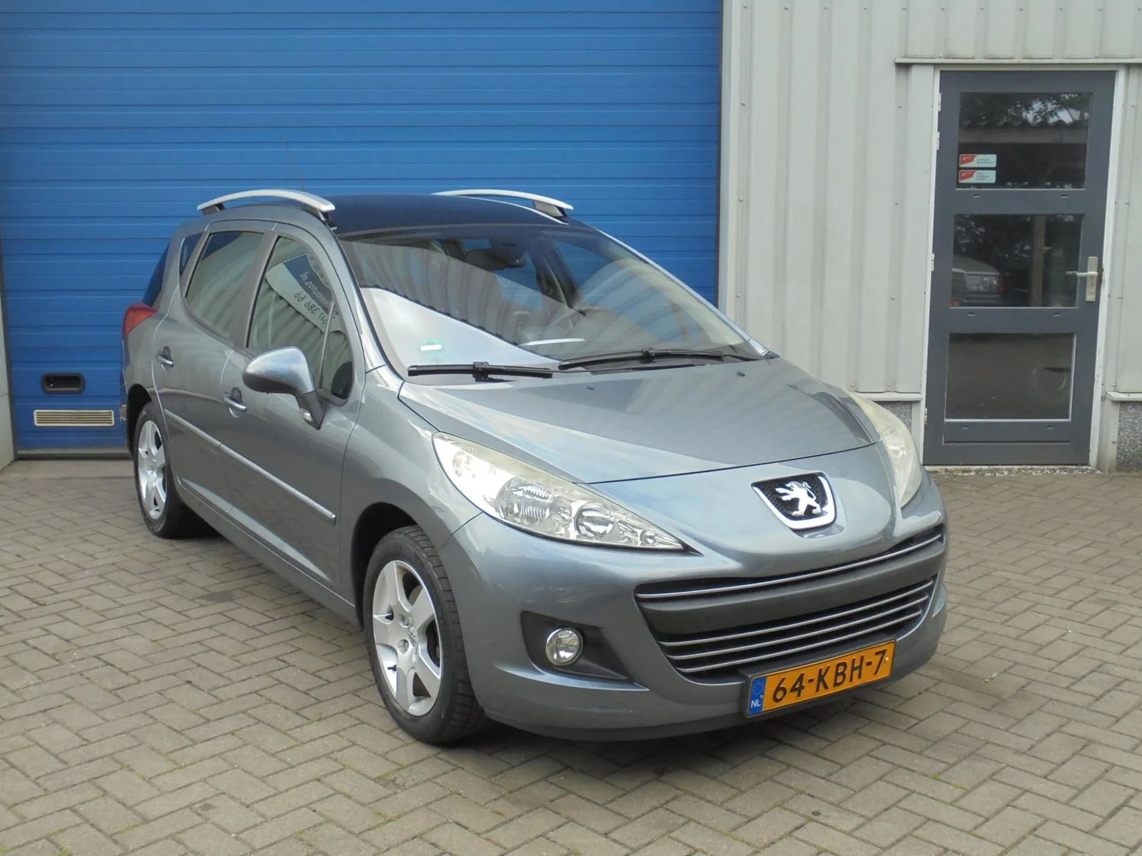 Peugeot 207 (2009) — foto 1