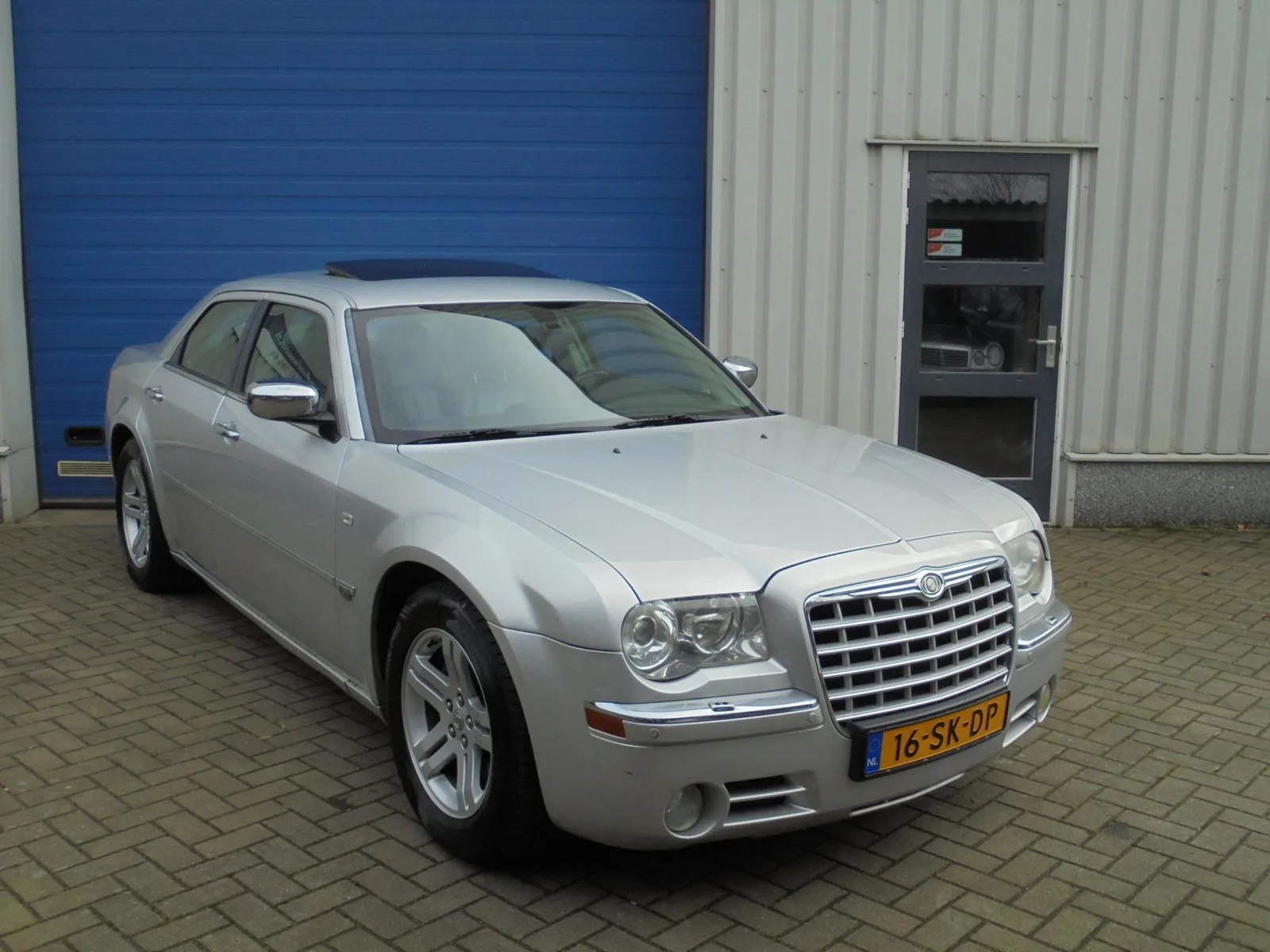 Chrysler 300C (2005) — foto 1