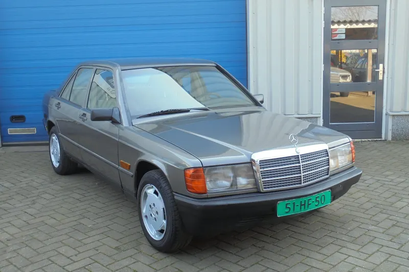 Mercedes-Benz 190-Serie (1985)
