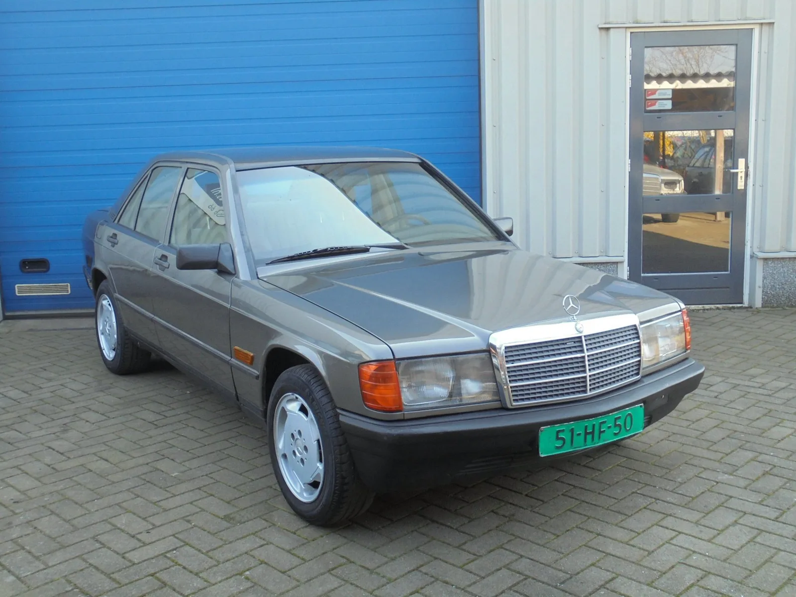 Mercedes-Benz 190-Serie (1985) — foto 1