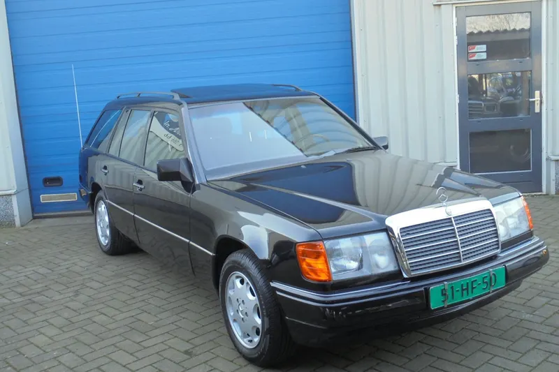 Mercedes-Benz 200-Serie (1986)
