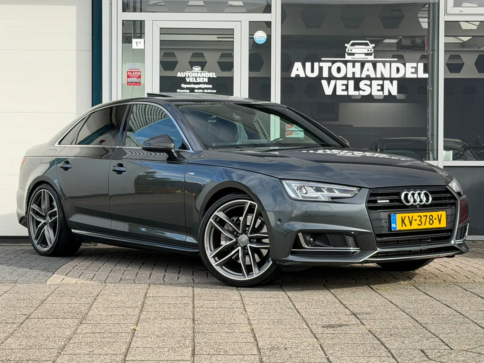 Audi A4 (2015) — foto 1